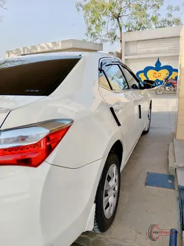2017 Toyota Corolla GLi 1.3 photo 1