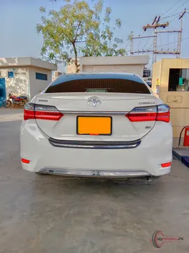 2017 Toyota Corolla GLi 1.3 photo 3