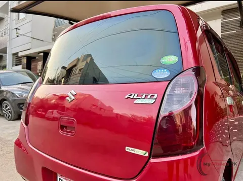 2014 Suzuki Alto photo 4