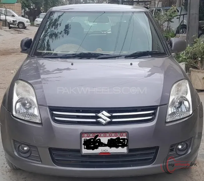 2015 Suzuki Swift DLX 1.3 NAVIGATION
