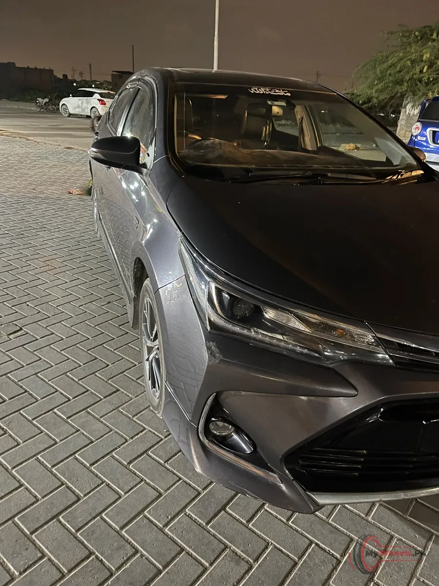 2022 Toyota Corolla Altis Grande X CVT-i 1.8 main vehicle photo