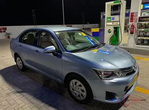 2014 Toyota CAROLLA AXIO X 1.5 photo 5