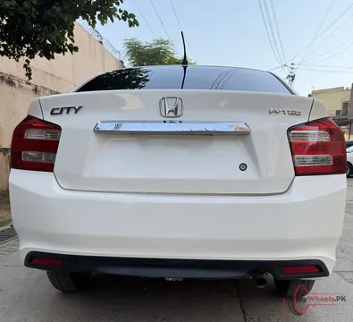 2018 Honda 1.3 I-VTEC photo 3