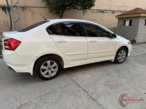 2018 Honda 1.3 I-VTEC photo 4