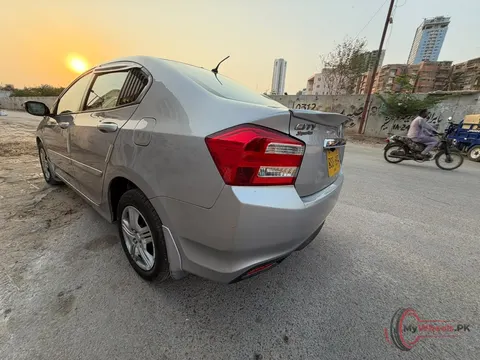 2021 Honda City 1.2L CVT photo 4