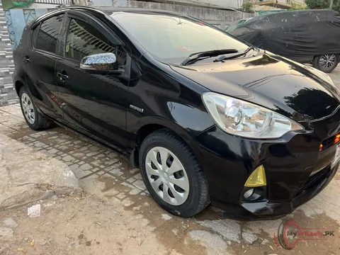2014 Toyota Aqua S photo 6