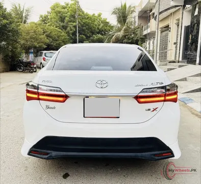 2025 Toyota Corolla ALTIS GRANDE X CVT 1.8 BLACK INTERIOR photo 3