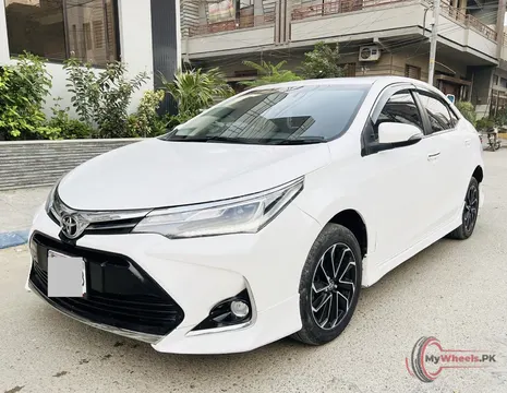 2025 Toyota Corolla ALTIS GRANDE X CVT 1.8 BLACK INTERIOR photo 4