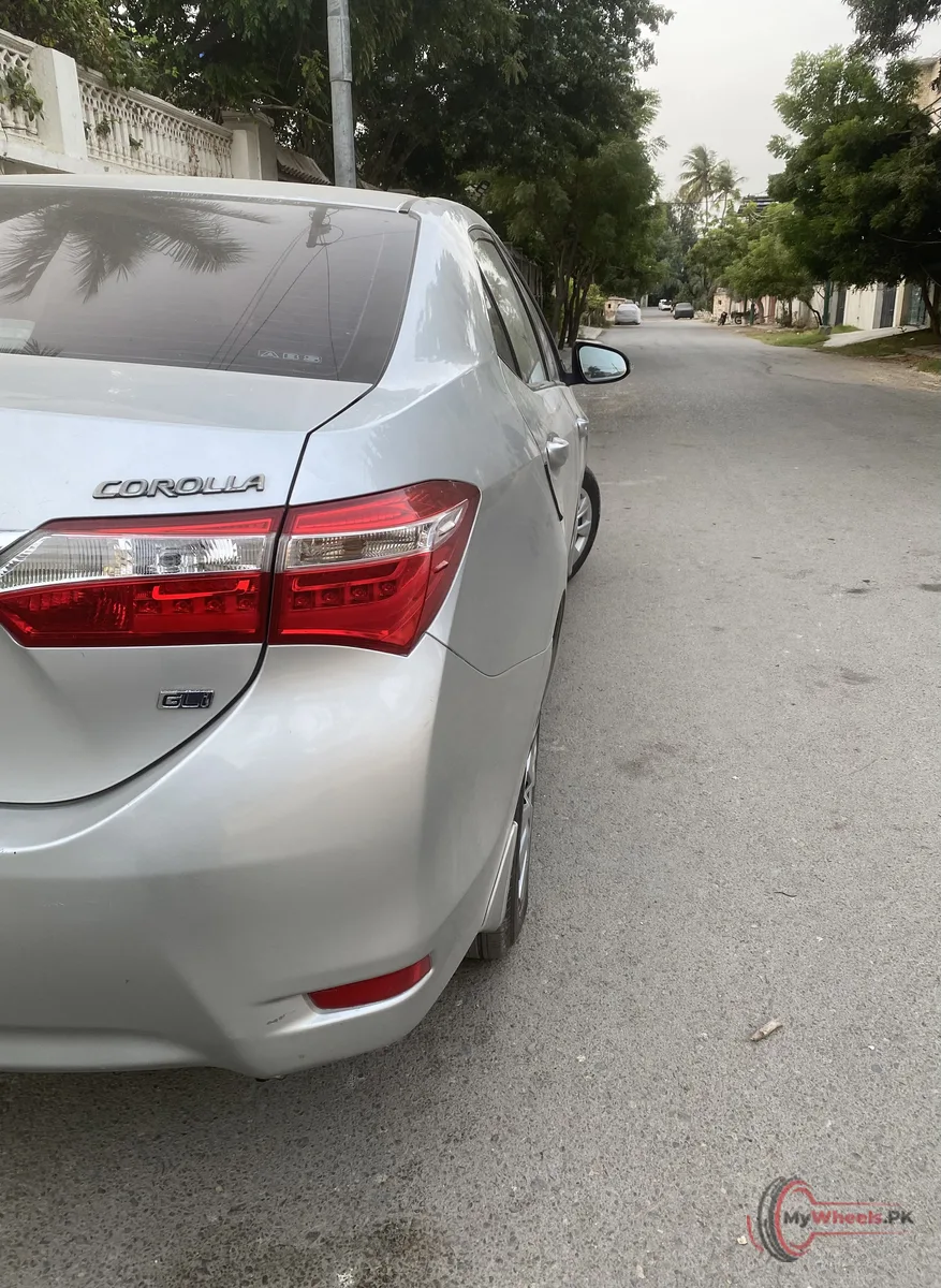 2017 Toyota Corolla GLI AUTOMATIC 1.3 VVTi main vehicle photo