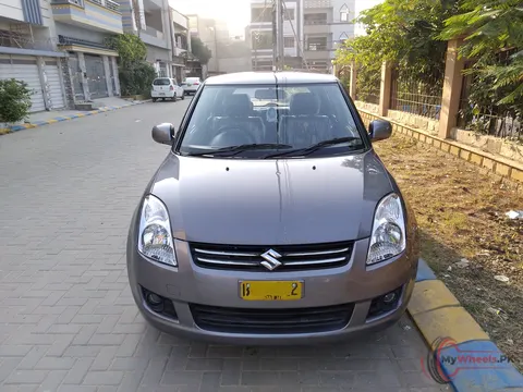 2018 Suzuki Swift DLX 1.3 NAVIGATION photo 3