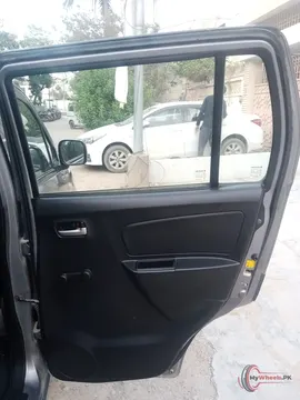 2022 Suzuki Wagon R AGS photo 14