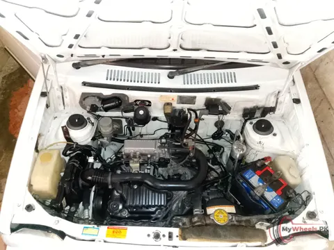 2018 Suzuki MEHRAN VXR photo 8