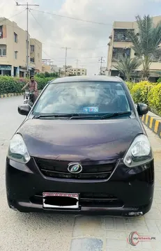 2012 Daihatsu Mira photo 4