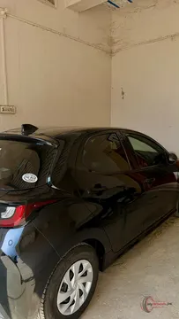 2021 Toyota YARIS HATCHBACK G 1.0 photo 9