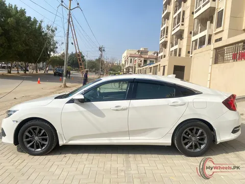 2021 Honda Civic Oriel photo 3
