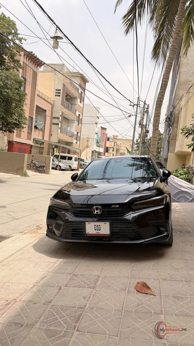 2025 Honda Civic RS Turbo main vehicle photo