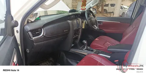 2021 Toyota Fortuner 2.7 G photo 6