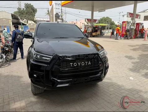 2025 Toyota HILUX REVO GR SPORT photo 7
