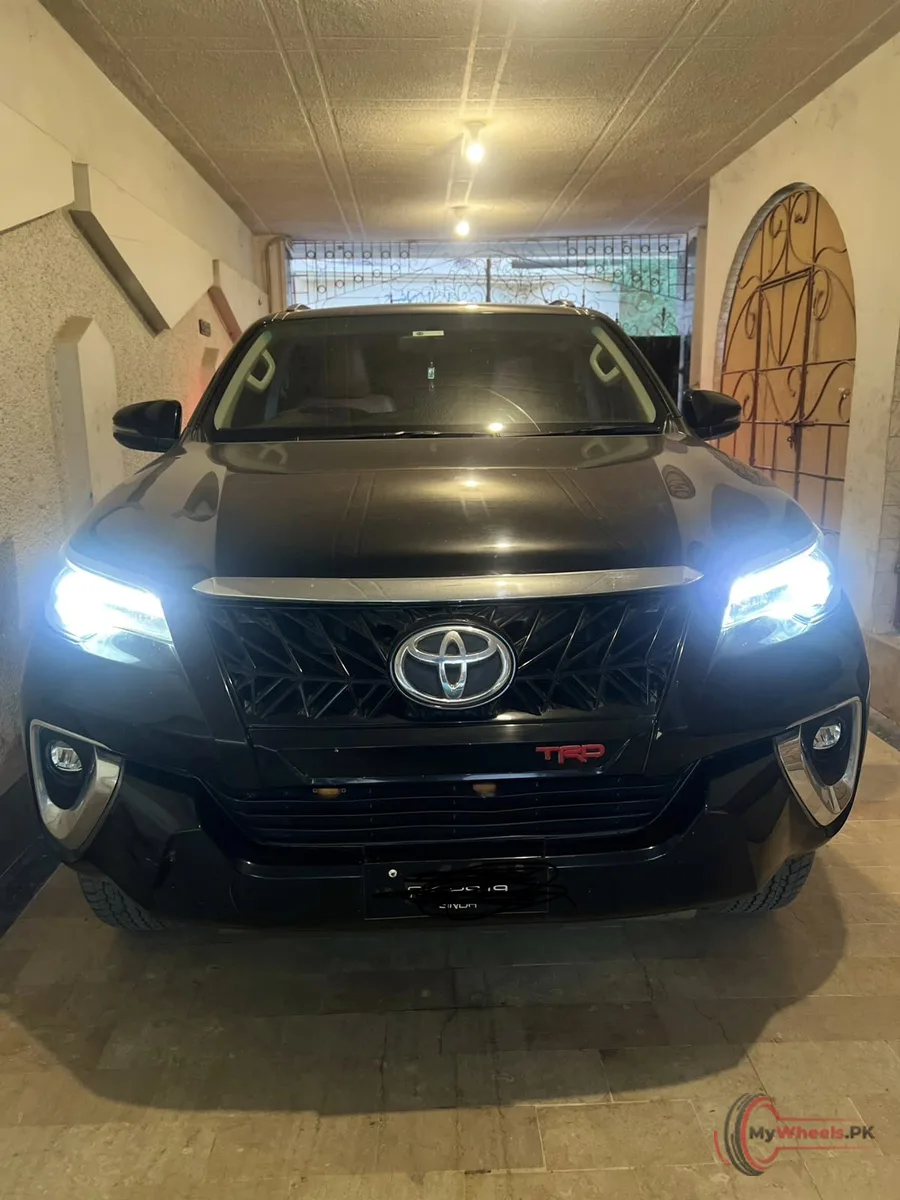 2021 Toyota Fortuner 2.7 V