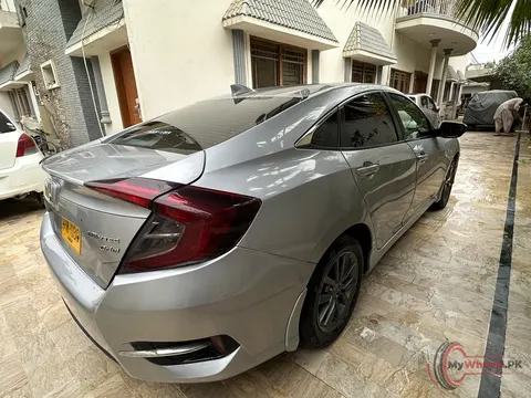 2020 Honda Civic Oriel photo 5
