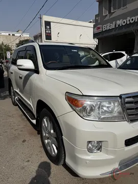 2012 Toyota LAND CRUISER ZX photo 6