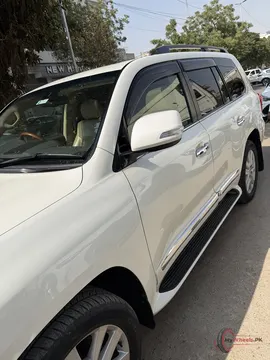 2012 Toyota LAND CRUISER ZX photo 3