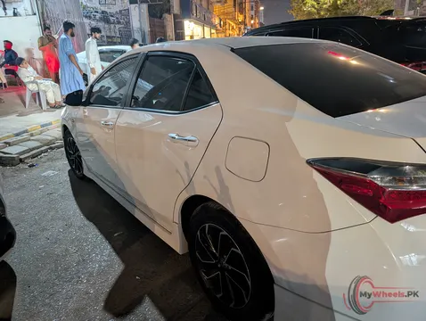 2023 Toyota Corolla ALTIS 1.6 X CVT-i SPECIAL EDITION photo 3
