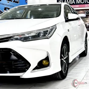 2018 Toyota Corolla ALITS X 1.8 photo 2