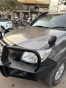 2012 Toyota HILUX VIGO CHAMP G photo 9