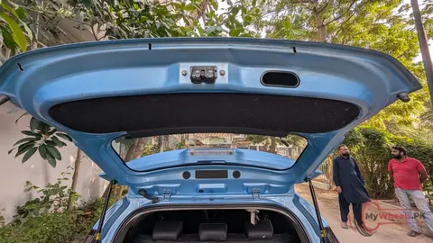 2015 Toyota Aqua photo 7