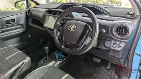 2015 Toyota Aqua photo 5