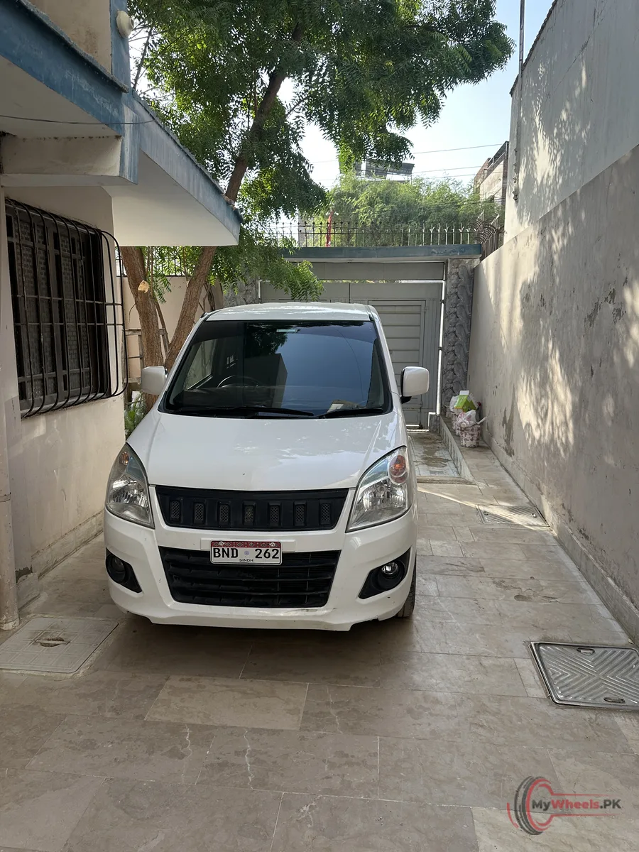 2018 Suzuki Wagon R VXL main vehicle photo