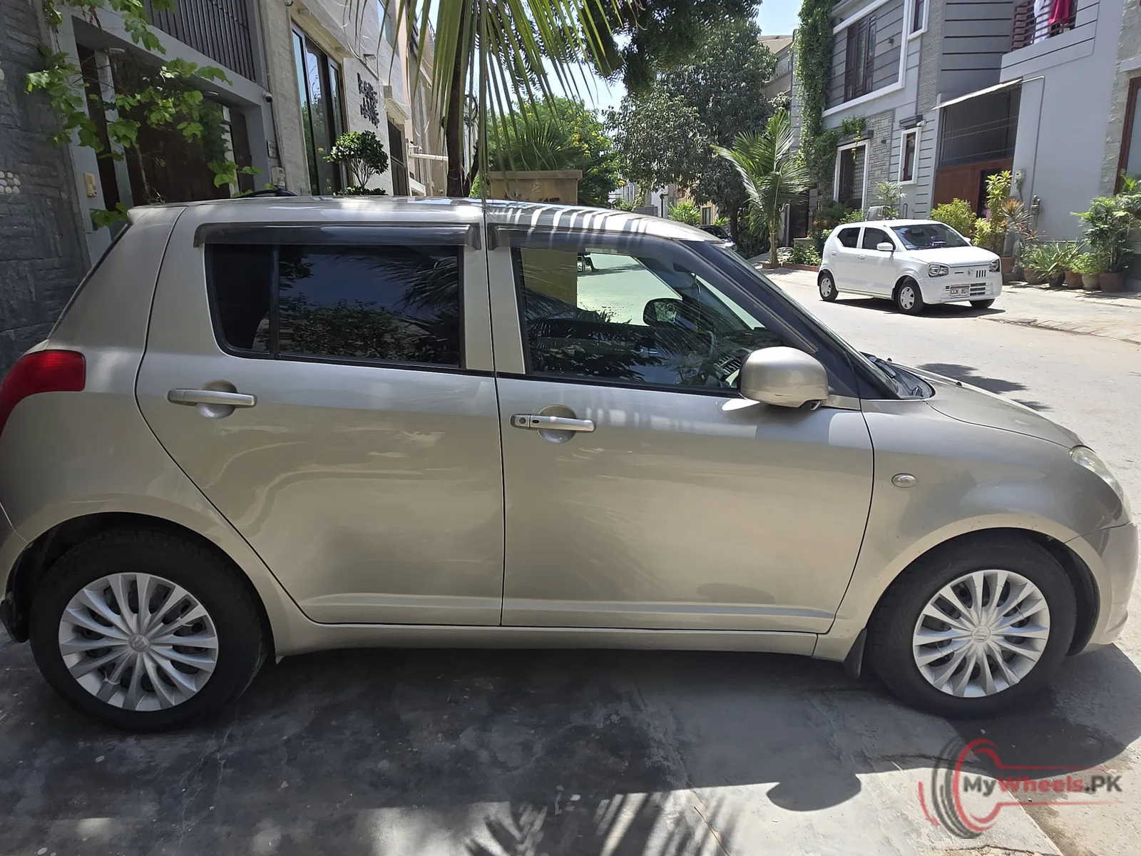 2006 Suzuki Swift main vehicle photo