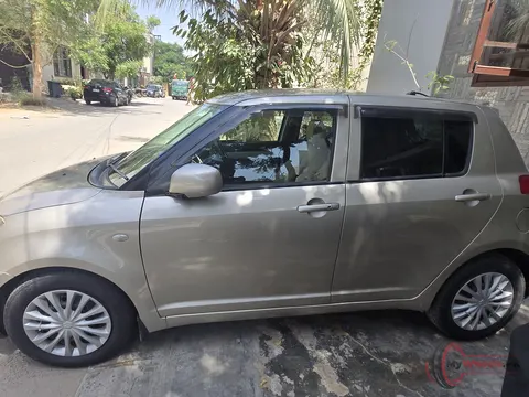 2006 Suzuki Swift photo 2
