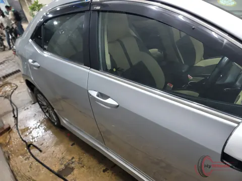 2019 Toyota Corolla GLi 1.3 photo 9
