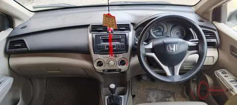 2016 Honda City 1.3 Manual photo 7