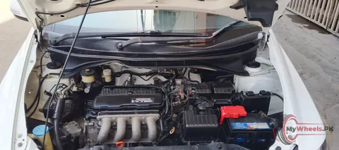 2016 Honda City 1.3 Manual photo 8