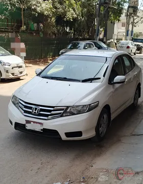 2016 Honda City 1.3 Manual photo 2