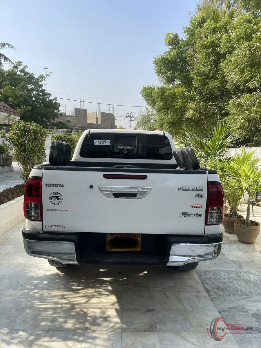 2020 Toyota HILUX REVO V AUTOMATIC 2.8