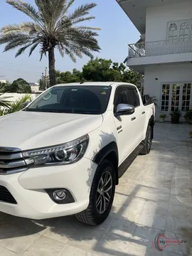 2020 Toyota HILUX REVO V AUTOMATIC 2.8 photo 3