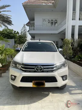2020 Toyota HILUX REVO V AUTOMATIC 2.8 photo 4