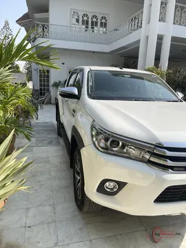2020 Toyota HILUX REVO V AUTOMATIC 2.8 photo 5