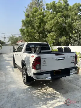 2020 Toyota HILUX REVO V AUTOMATIC 2.8 photo 6