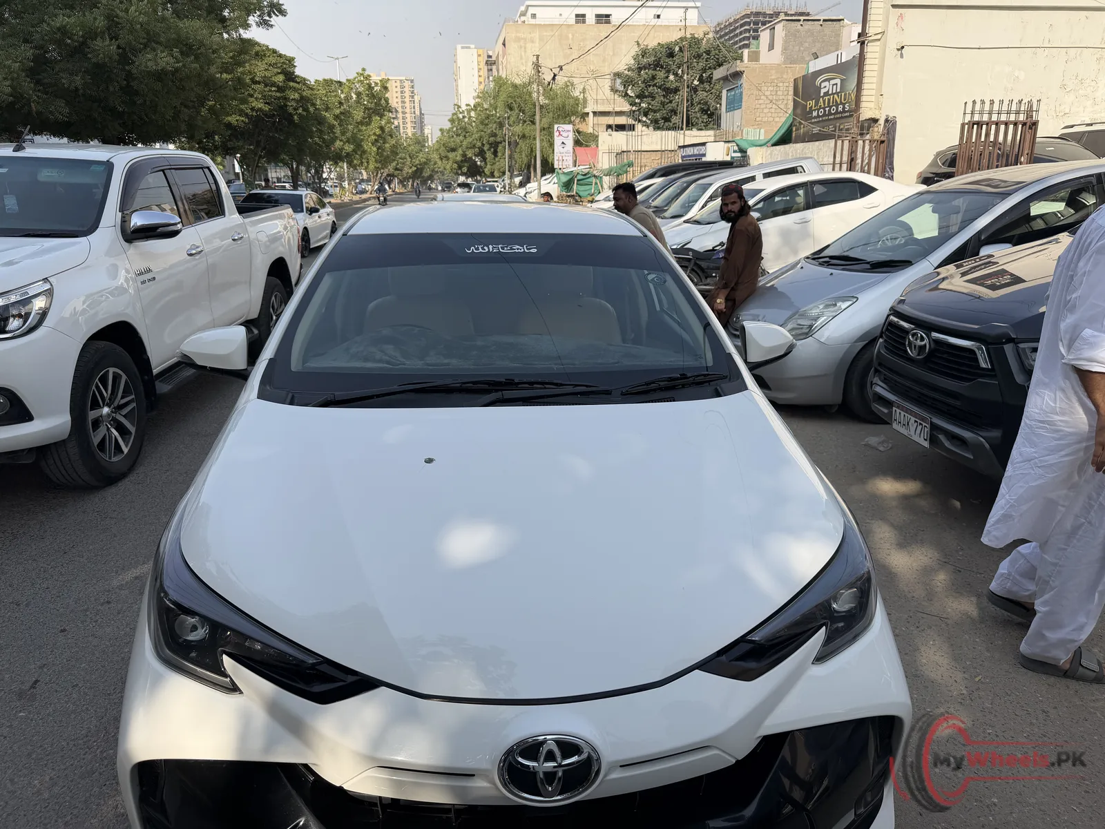 2025 Toyota Yaris GLI CVT 1.3 main vehicle photo