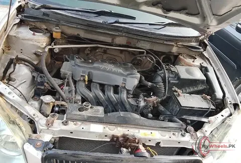 2002 Toyota Corolla GLi 1.3 photo 1