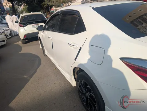 2025 Toyota Corolla ALTIS 1.6 X CVT-i photo 4