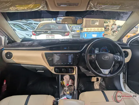 2025 Toyota Corolla ALTIS 1.6 X CVT-i photo 5