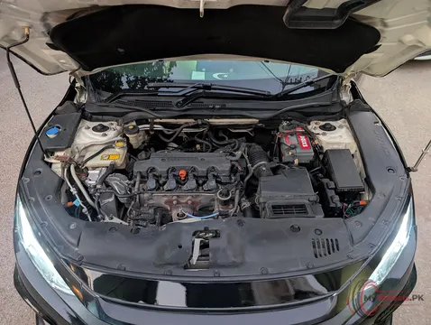 2018 Honda Civic Oriel photo 5