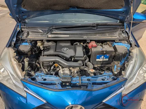 2018 Toyota VITZ F 1.0