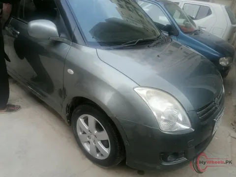 2012 Suzuki Swift photo 9